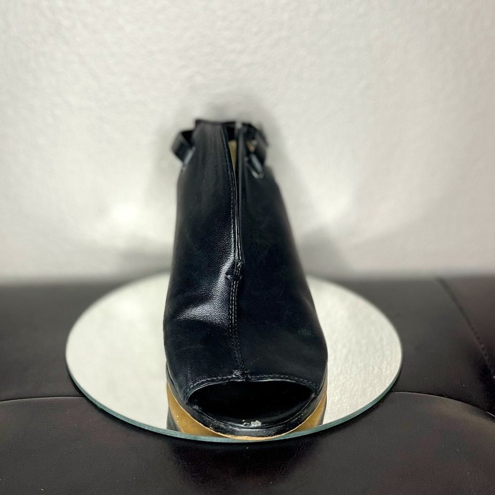 Vince Camuto Cutout Boot Heels Strap Heels Ankle Booties Buckle Size 7.5​​​ - Picture 6 of 12